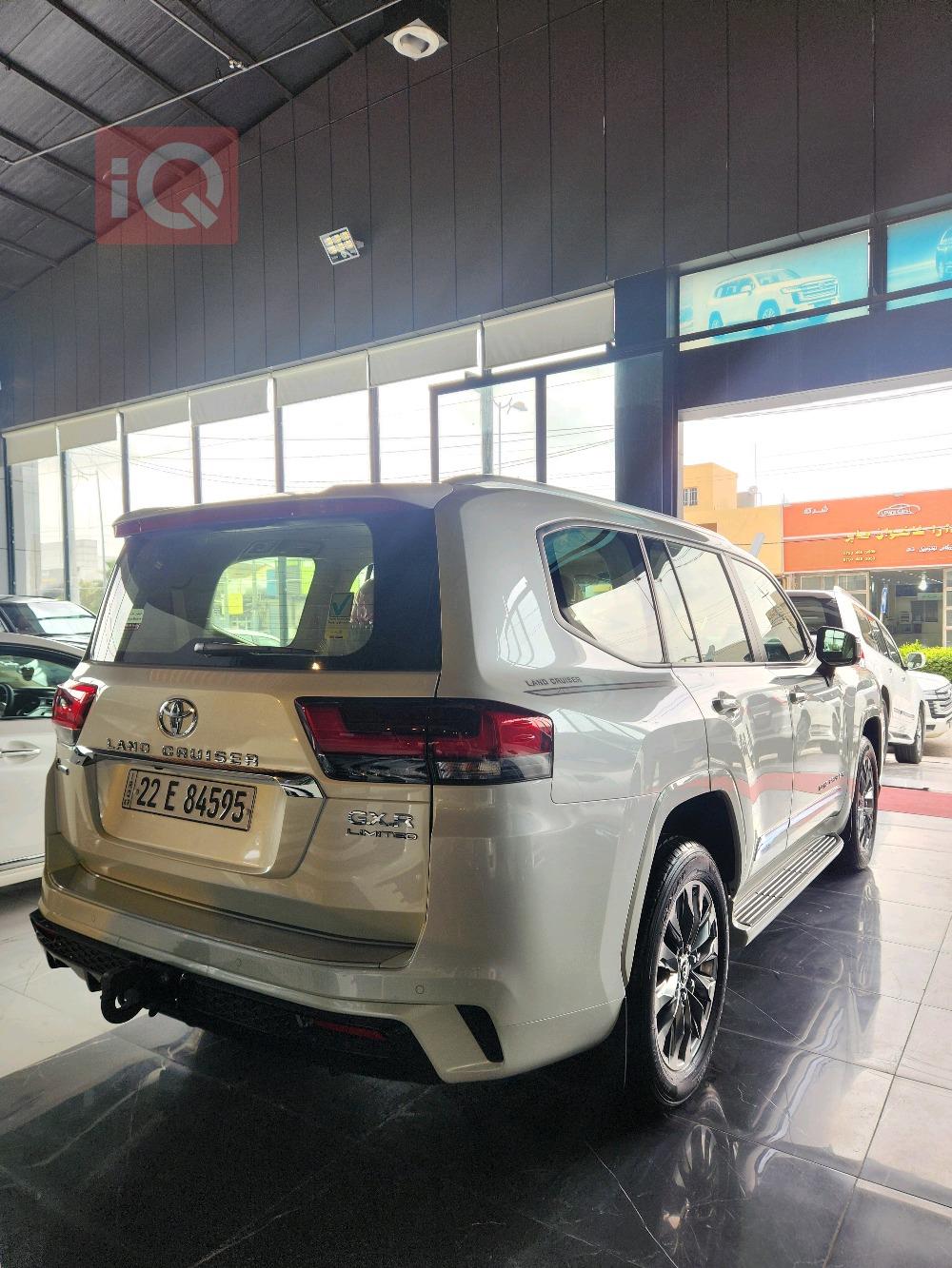 Toyota Land Cruiser